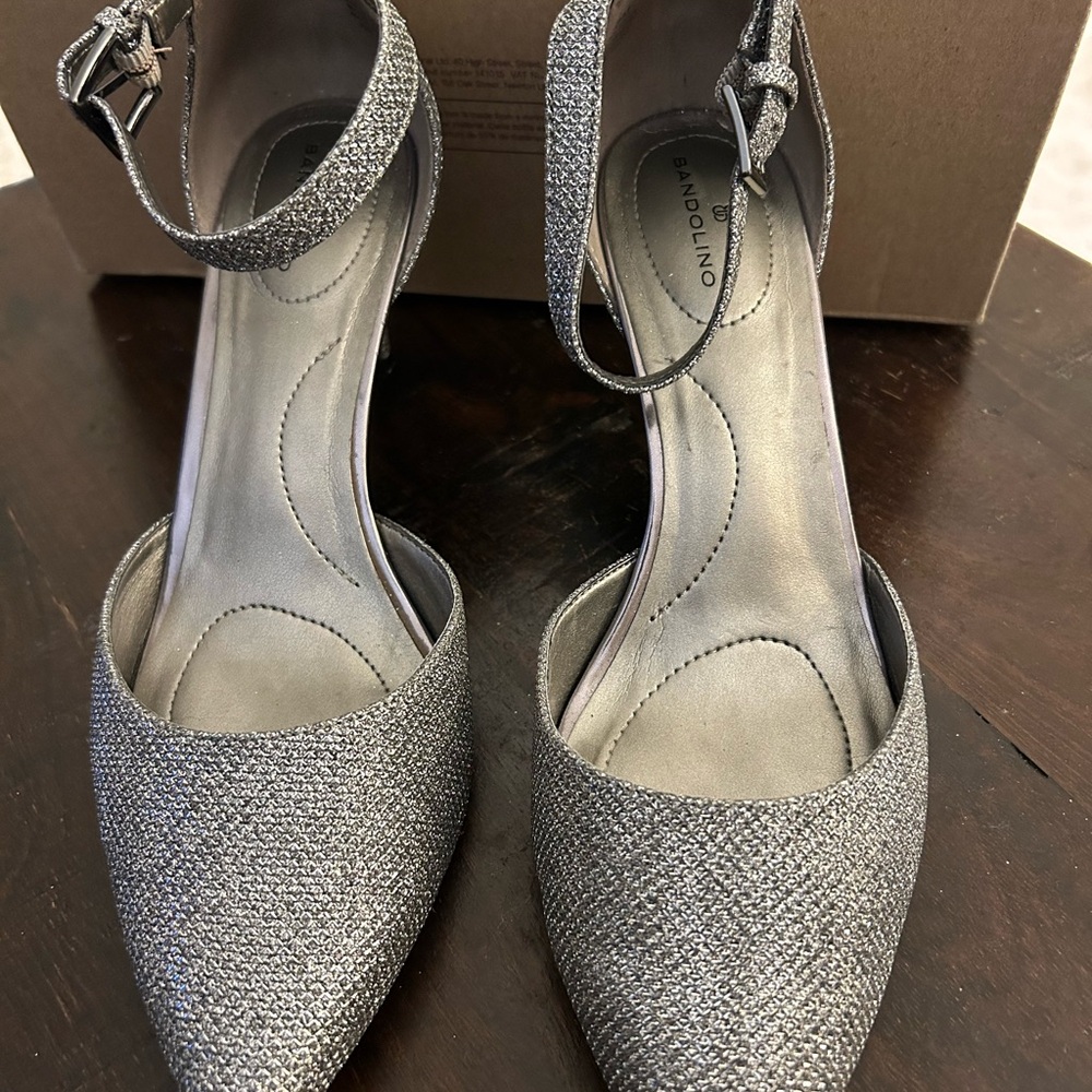 Dressy silver heel